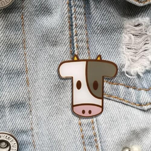 Vintage Animal Pins For Women Kids Cartoon Acrylic Brooch Cute Cow Badges Hat Bag Accessories Scarf Buckle Letter T Lapel Pin