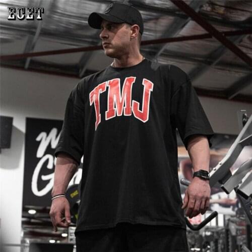 Streetwear casual mens T-shirt loose version gym mens sportswear fashion round neck short-sleeved T-shirt mens clothing