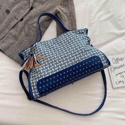 2020 Winter new wool women handbag large capacity Rivet design female Shoulder Bags With tassel Ladies big totes Crossbody Bag