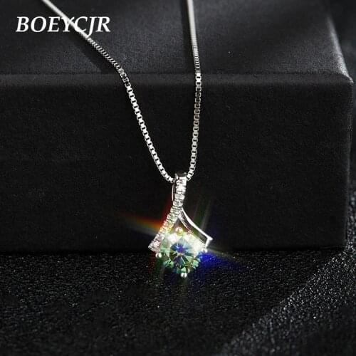 BOEYCJR 925 Silver 0.5ct/1ct/2ct Green Moissanite VVS1 Engagement Elegant Wedding Pendant Necklace for Women Gift