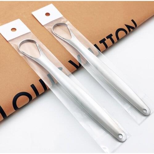 2Pcs Tongue Brush Care Brush Away Cleaner Bad Breath Tongue Scraper Hand Oral Clean Keep Fresh Breath Tongue Brush