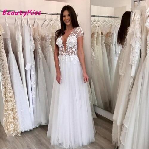 Wedding Dress 2021 Short Sleeve Floor Length Lace Tulle Bridal Gowns White V-Neck 3d Flowers Charm Gowns Robe De Soiree Longue