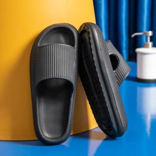 All Seasons Home Couple Slippers for Women and Men Bathing Non-Slip Thick-Soled Slides Indoor Trendy Slippers