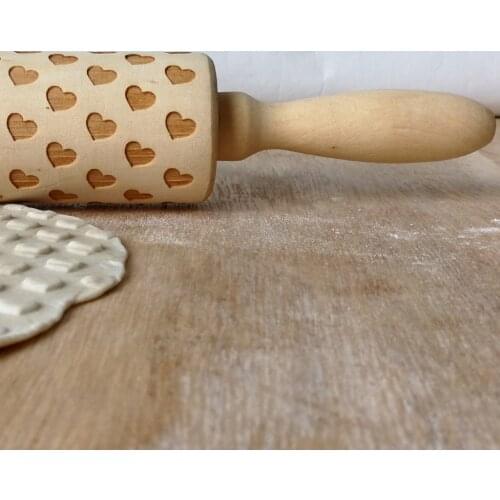 Wood " Heart " Type Cake Rolling Pin Embossed Cookies Roller Baking Shop Baking Dough Roller for Wedding Christmas Gifts