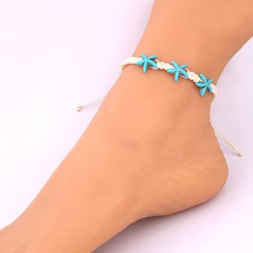 Noter Bracelets On The Leg