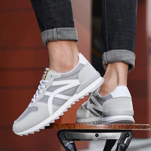 Mens shoes casual shoes, lightweight artificial leather sports shoes, new outdoor breathable flat shoes for autumn and winter