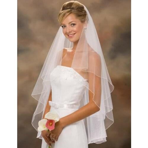 2018 New Arrival Wedding Accessories Two Layer Ribbon Edge White Ivory Wedding Veils Bridal Veil With Comb