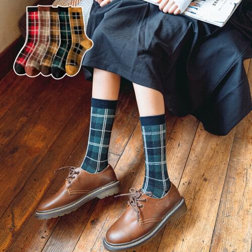 Glowing Future British Style Plaid Woman Socks Jacquard Breathable Cotton Sokken Japanese Retro High Quality Autumn Winter Socks