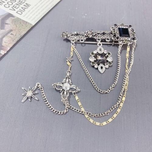 Dark Style Tassel Pendant Brooch For Men Women Vintage Baroque Decoration Chest Chain Pin Trendy Jewelry Accessories