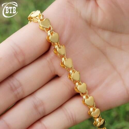 Arab Womens Love Heart-shaped Charming Gold Non-fading Bracelet Party Wedding Holiday Gift Jewelry Accessories Wholesale