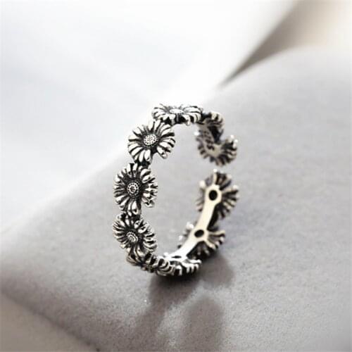 Sale Discounts Vintage Beauty Re sizable Plant Sun Flowers Finger Rings Retro Tibetan Women Girls Good Gift Party Ring