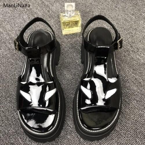 New Patent Leather Retro Hollow Out Women Sandals Black Color Buckle Straps Woman Sandals Runway Female Leather Shoes Mary Janes