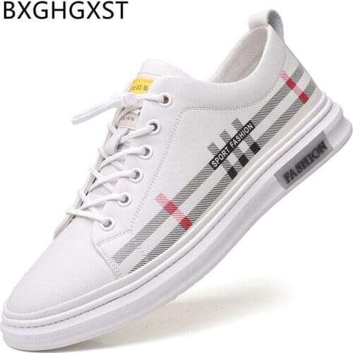 Luxury Shoes Italian Mens Shoes Casual Slip on White Genuine Leather Shoes Men 2020 Summer Coiffeur Loafers Men Fashion Tenis