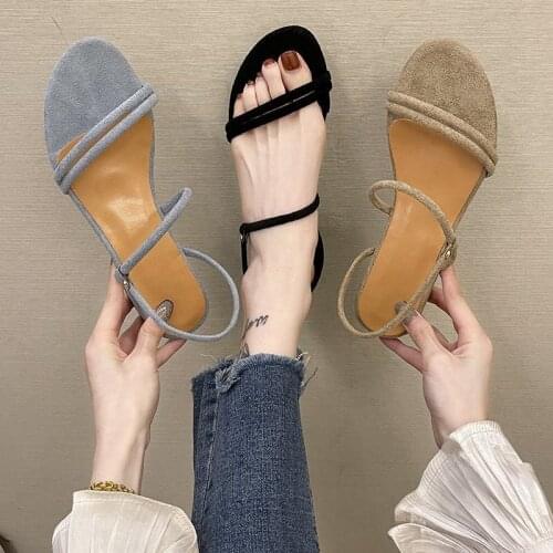 GLENMEARL Low-heeled Shoes