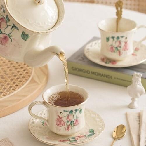 Rose French Style Flower Coffee Cup Set Art Vintage Cups Beautiful Tea Mugs Coffee Services Taza Porcelain Coffee Mugs BD50BD