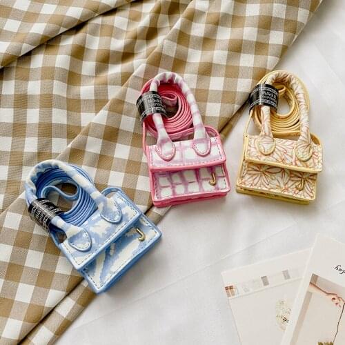 Womens Shoulder Bag Messenger Bag J Letter Bag Catwalk Mini Bag Wild Mini Bag Messenger Shoulder Bag Accessory Bag Coin Purse