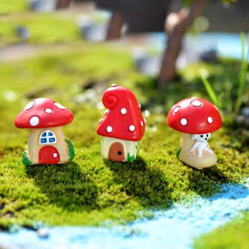 3Pcs/Set Cartoon DIY Resin Fairy Garden Craft Decoration Miniature Micro Gnome Terrarium Mediterranean House Mushroom Castle