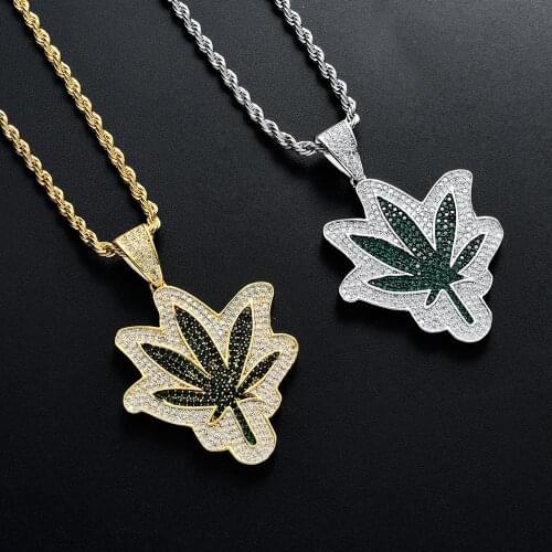 Bing Bling Iced Out Cubic Zirconia Stone Green Maple Leaf Pendant Gold Brass Charm Chain Necklace Rapper Hiphop Jewelry Homme