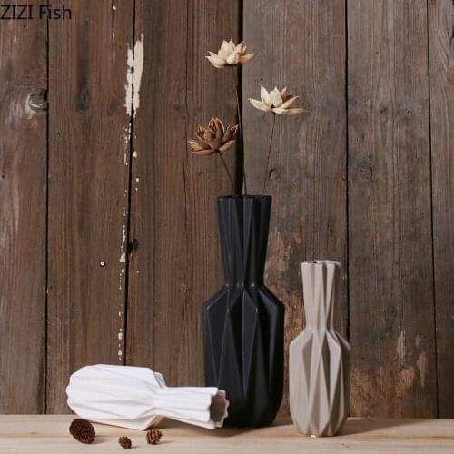 Minimalist Flowers Vases Geometric Decor Ceramic Vase Living Room Decoration Ornaments Modern Porcelain Flower Arrangement
