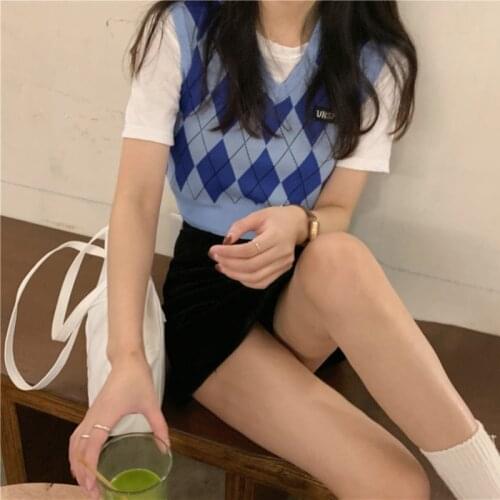 V-Neck Vintage Argyle Sweater Vest Women 2021 Summer Sleeveless Plaid Knitted Crop Sweaters Casual Preppy Style Y2K