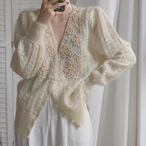 Pearl inlaid cardigan sweater coat womens spring 2021 new temperament ladies small fragrance empty loose top V-Neck