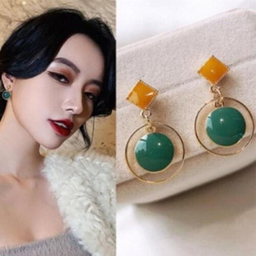 2020 New S925 Silver Needle Retro Contrast Green Yellow Net Red Temperament Short Earrings Jewelry Earrings For Women Oorbellen