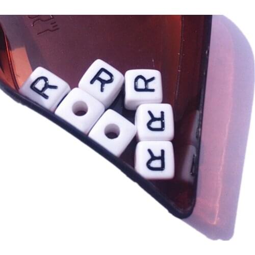 Free Shipping 550PCS/Lot 10*10MM Cube Alphabet Single R Initial Acrylic Beads Square Acrylic Letter Beads for Phone Chain DIY