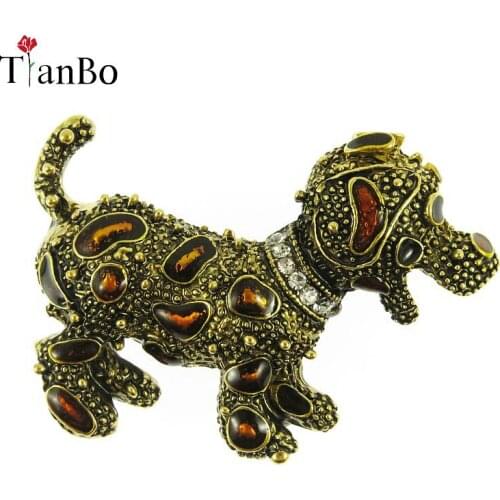 Cute Dog Brooches For Women Crystal Broches Animal Corsage Pins Kids Girls Shirt Coat Clips Clothes Accessorries Gifts