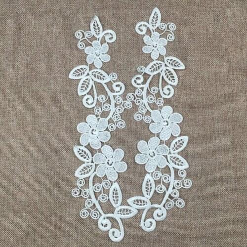 Fityle 1 Pair White Embroidered Floral Neckline Lace Collar for DIY Sewing Craft for bridal wedding apparel DIY Sewing Projects