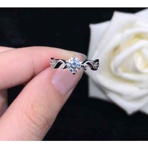 Test Positive Glitter 0.5Ct 5.0mm D Color VVS1 Moissanite Engagement Ring AU585 14K White Gold Ring Anniversary Diamond Jewelry