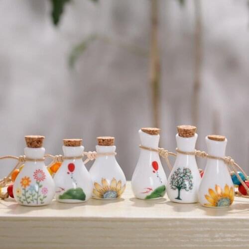 Mixed Wholesale 100 pieces/lot Essential oil diffusers car diffuser Ceramics perfume bottles A variety of styles F20172338