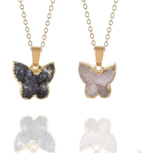 Unpolished Raw Healing Crystal Stone Heart Pendant Necklace Butterfly Necklaces Reiki Natural Quartz Jewelry for Women 1pcs