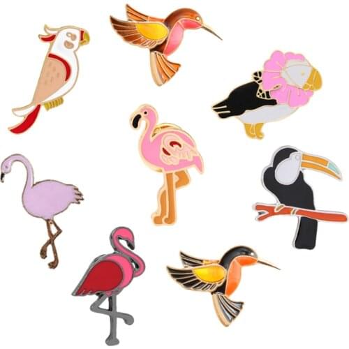 Cartoon Birds Eeamel Pins Pink Flamingo Woodpecker Brooch Women Men Denim Jackets Hat Backpack Lapel Pin Fly Animals Badge Gifts
