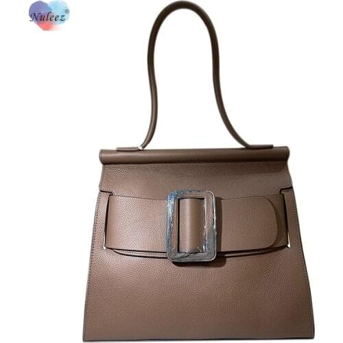 Nuleez Brand Bag Female Luxury Cowhide Skin Handbag 24 cm Square Button Decoration Elegant Wearing Classical New Designed 2021