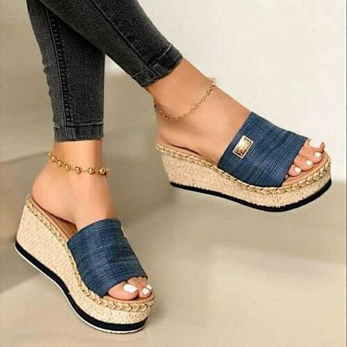 Hot Sale Womens Shoes 2021 New Slope with Roman Ladies Sandals and Slippers Fashion Plus Size Casual Womens Slippers