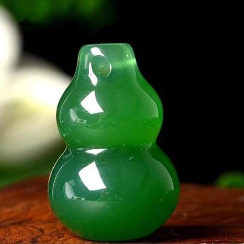 Natural Chalcedony Gourd Pendant Hand-Carved Blessing Lucky Necklace Women Men Jewelry