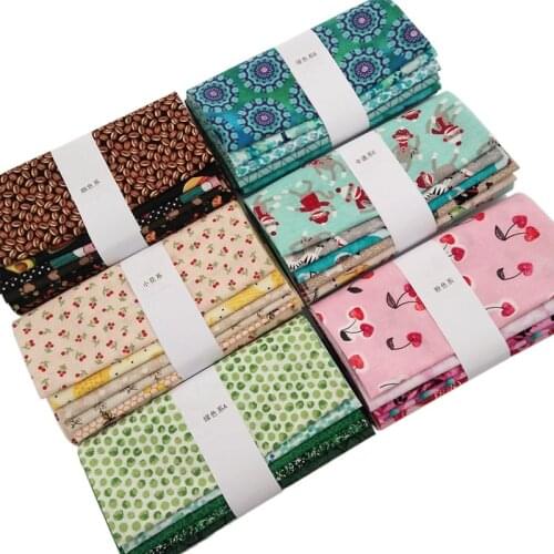 5Pcs/Set 25cmX22cm Vintage Fashion Floral Plaid Dot Stripes Print Square Cotton Fabric Cloth Patchwork Needlework DIY Material