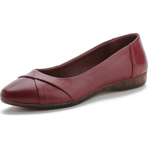 2020 New Spring Pointed Genuine Leather Shoes Concise Charm Women Casual Shoes Soft Bottom Shallow Flat Shoes Large Size Shoes