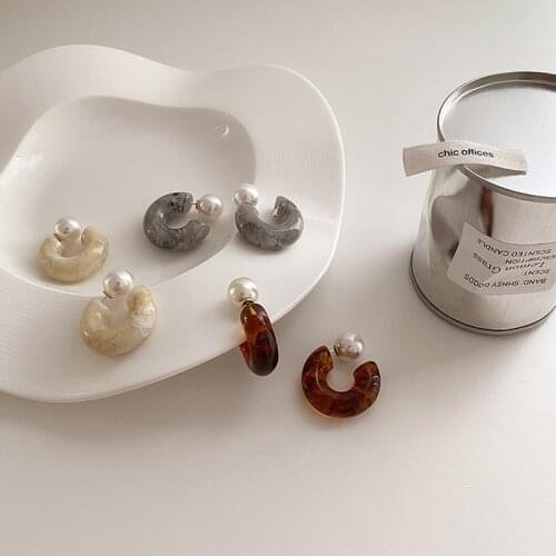 WTLTC Vintage French Acetate C Shaped Hoop Earrings For Women Acrylic Pearl Front Back Hoops Earrings Retro Double Side Earrings