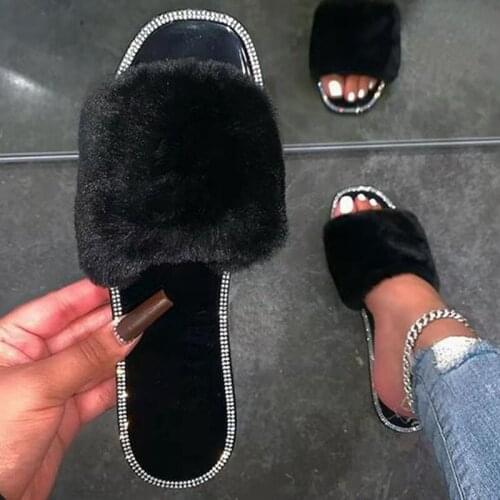 2021 New Outdoor Fur Slippers Women Square Toe Fur Slides Beach Furry Flat Sandals Female Rhinestone Shoes Woman Slipper WSH3813