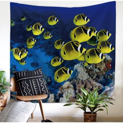 Wall Hanging Tapestry 3D Sea Fish Pattern Novelty Natural View Wall Hanging Background Decor Functional Beach Towel
