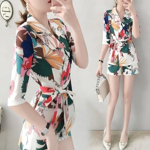 Summer New 2019 Womens Two Piece Sets Floral Printed Shorts Pants And Top Boho Work Wear Korean Women Business Suit DD2163