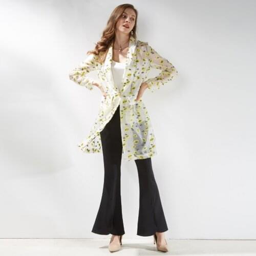 New Autumn BazaleasChic Floral Embroider turndown collar Long Sleeve One-button windbreaker