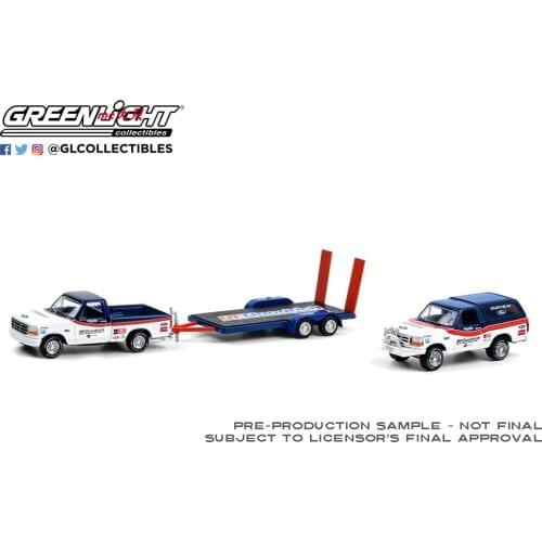 GreenLight 1:64 1992 Ford F-150 and 1992 Ford Bronco alloy model Car Diecast Metal Toys Birthday Gift For Kids