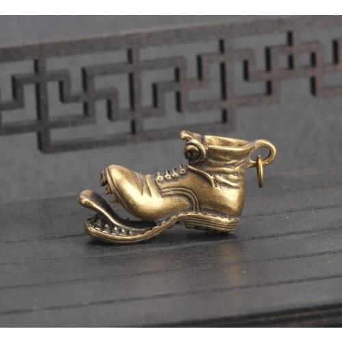 Copper Big Tongue Mouth Shoes Creative Small Ornaments Office Desk Decorations Vintage Brass KeyChains Pendants Home Decor Craft