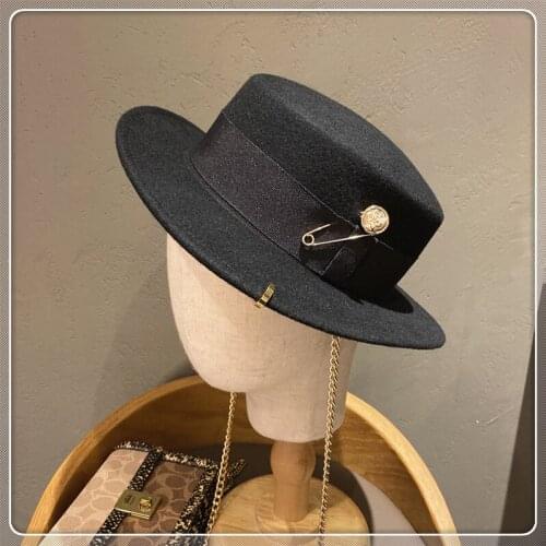 202009-weimin autumn winter British style Metal ring pin chain wool lady fedoras cap women for a street-style shooting