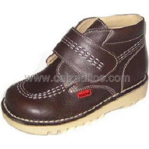 Halley boots in brown leather, from Andanines. Type Kickers