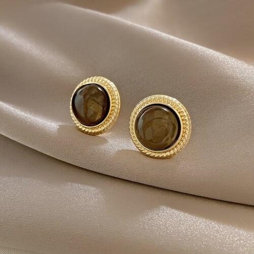 2021 New Contracted Geometric Circular Sweet Lovely Women Stud Earrings Fashion Elegant Temperament Joker Fine Earrings