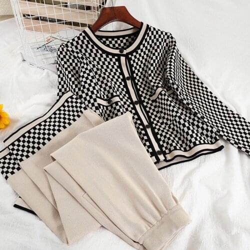 Hong Kong flavor chic autumn winter new fashion set cardigan sweater coat straight wide-leg cropped trousers two-piece set women