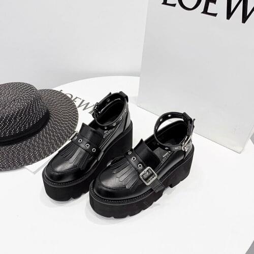 Spring And Autumn Retro Solid Color Thick-Soled Wedges Fashion Fringed Ladies Small Leather Shoes Temperament Single Shoes